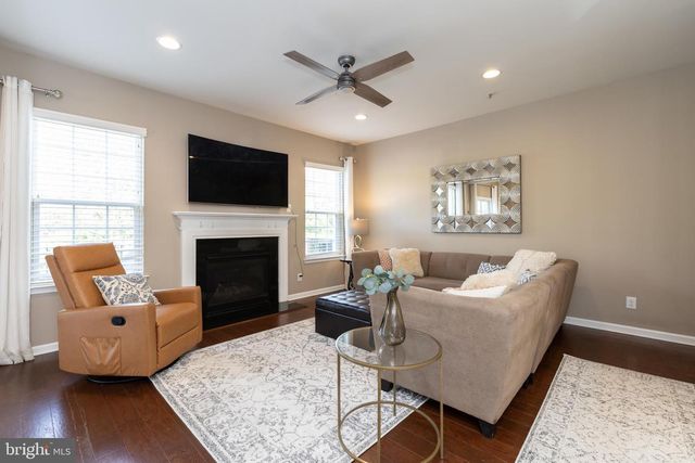 203 SILLS LN, Downingtown, PA 19335