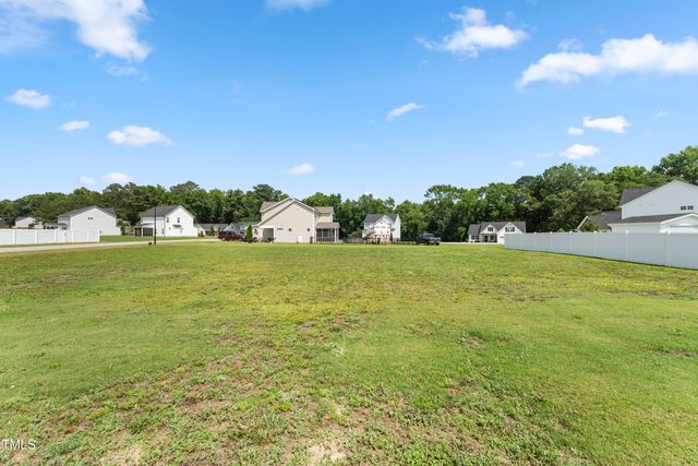 50 N Nolan Park Drive, Selma, NC 27576