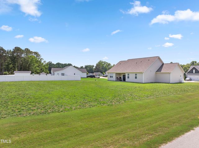 50 N Nolan Park Drive, Selma, NC 27576