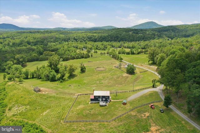 59 HARRY SETTLE RD, Castleton, VA 22716