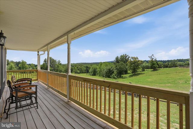 59 HARRY SETTLE RD, Castleton, VA 22716