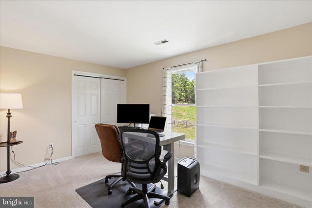 59 HARRY SETTLE RD, Castleton, VA 22716