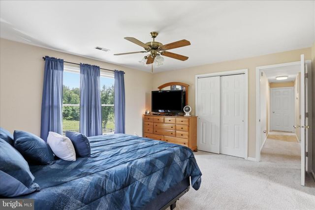 59 HARRY SETTLE RD, Castleton, VA 22716