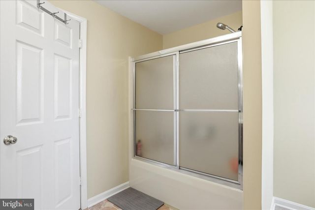 59 HARRY SETTLE RD, Castleton, VA 22716