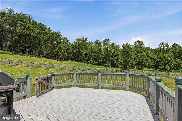 59 HARRY SETTLE RD, Castleton, VA 22716