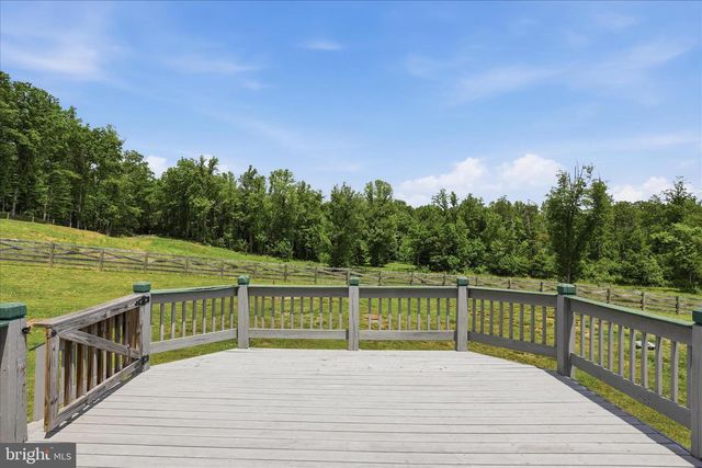 59 HARRY SETTLE RD, Castleton, VA 22716