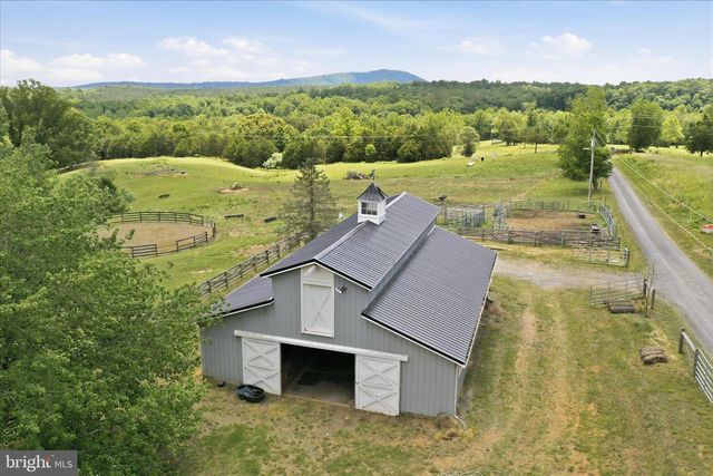 59 HARRY SETTLE RD, Castleton, VA 22716