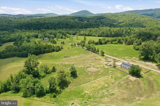 59 HARRY SETTLE RD, Castleton, VA 22716