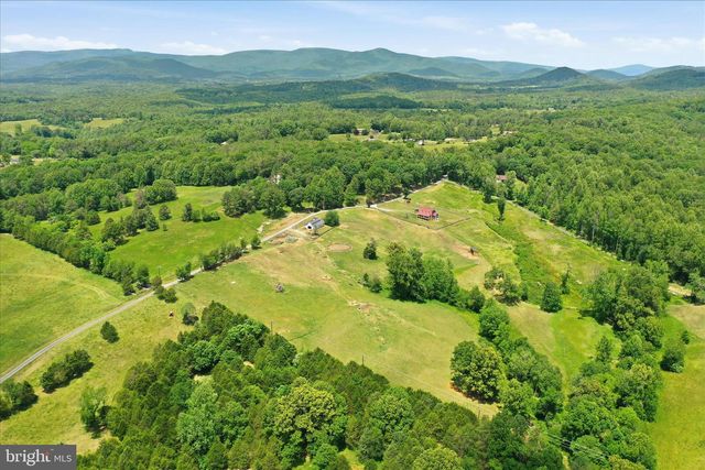 59 HARRY SETTLE RD, Castleton, VA 22716