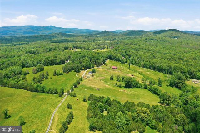 59 HARRY SETTLE RD, Castleton, VA 22716