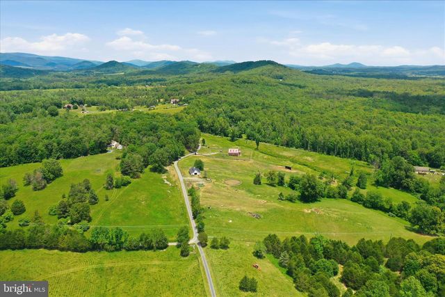 59 HARRY SETTLE RD, Castleton, VA 22716