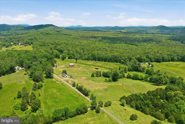 59 HARRY SETTLE RD, Castleton, VA 22716