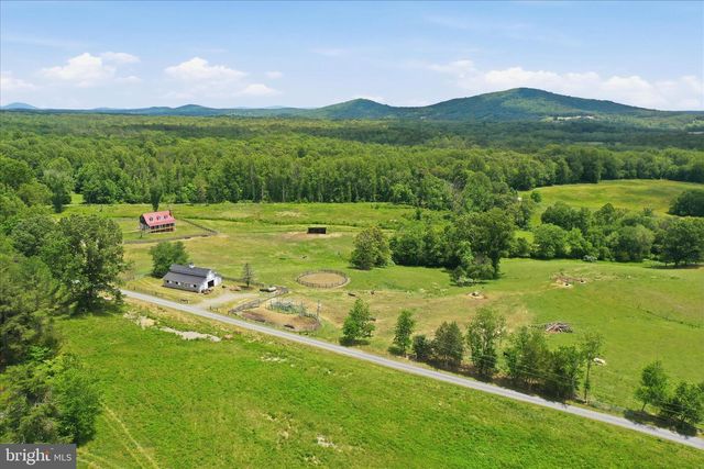 59 HARRY SETTLE RD, Castleton, VA 22716