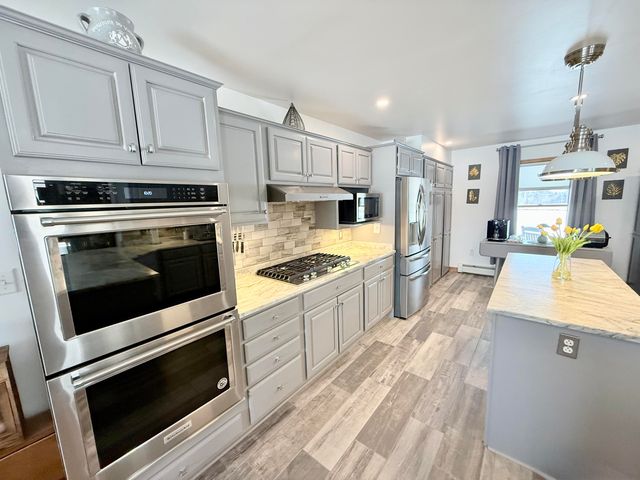 375 New York 22B, Peru, NY 12972