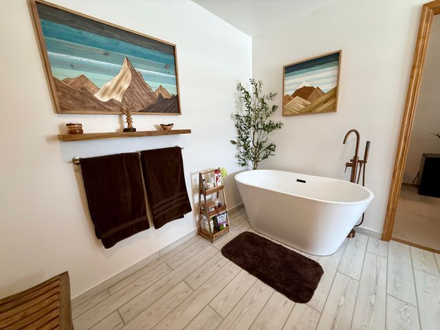 375 New York 22B, Peru, NY 12972