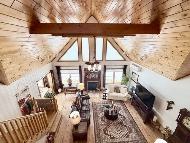 375 New York 22B, Peru, NY 12972