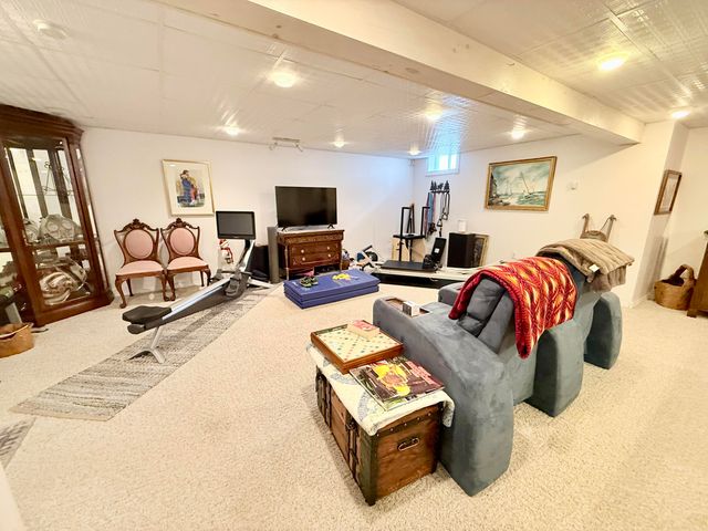 375 New York 22B, Peru, NY 12972