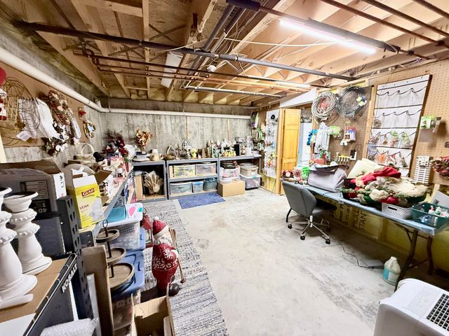 375 New York 22B, Peru, NY 12972