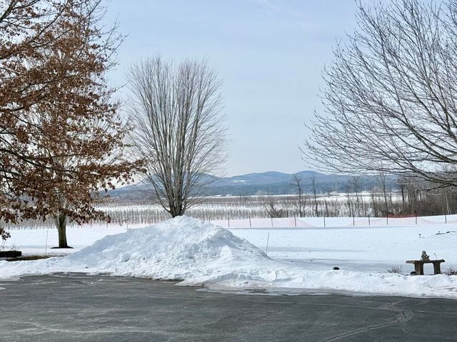 375 New York 22B, Peru, NY 12972