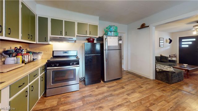 816 21st Street, Vienna, WV 26105