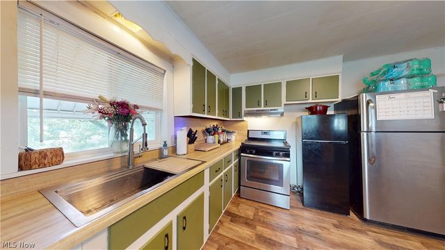 816 21st Street, Vienna, WV 26105