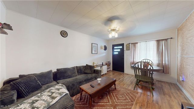 816 21st Street, Vienna, WV 26105