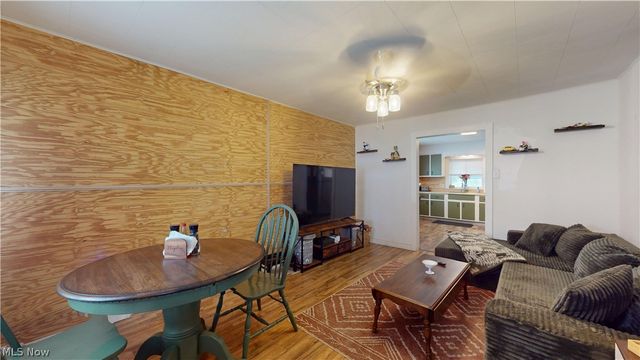816 21st Street, Vienna, WV 26105