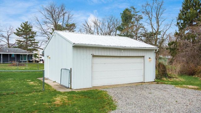 4530 N Bank Road, Buckeye Lake, OH 43008