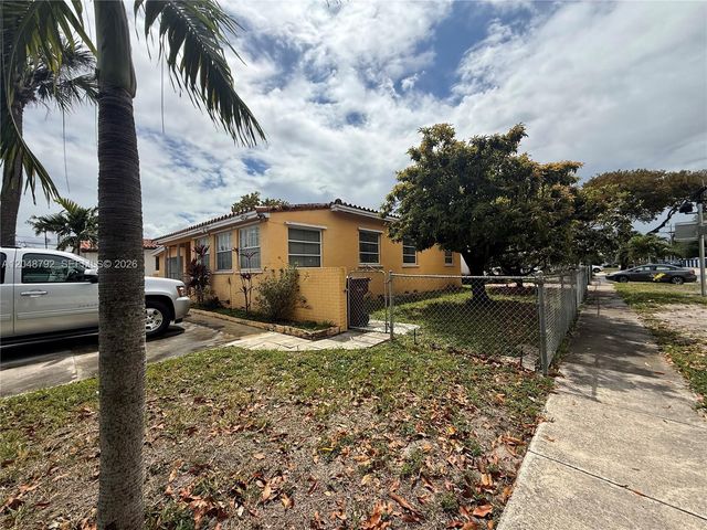 4470 W 1st Avenue, Hialeah, FL 33012
