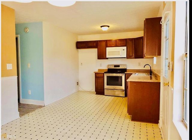 9342 Thomas Road, Jonesboro, GA 30238