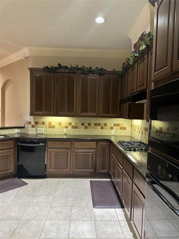 2910 Royal Oaks Green, Houston, TX 77082