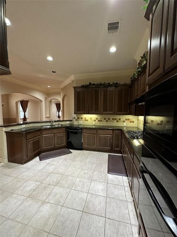 2910 Royal Oaks Green, Houston, TX 77082