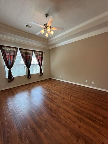 2910 Royal Oaks Green, Houston, TX 77082