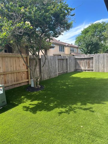 2910 Royal Oaks Green, Houston, TX 77082