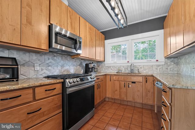 2411 EVERTON RD, Baltimore, MD 21209