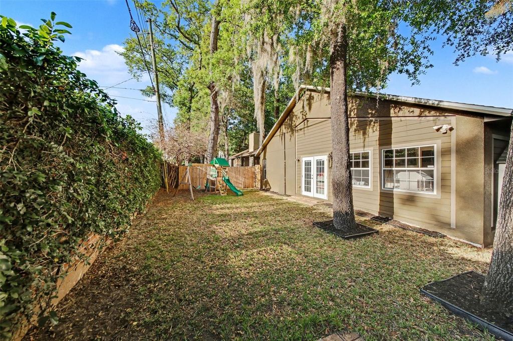 Image 14 of property listing at 1510 ROYAL OAKS DRIVE, Apopka, FL 32703