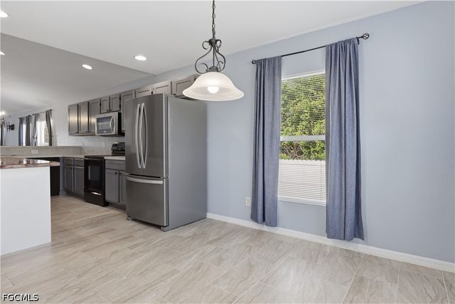 3005 41st ST W, Lehigh Acres, FL 33971