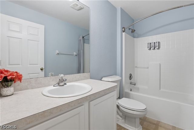 3005 41st ST W, Lehigh Acres, FL 33971