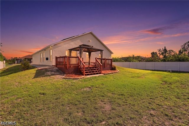 3005 41st ST W, Lehigh Acres, FL 33971