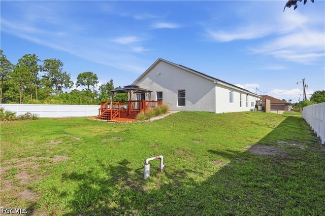 3005 41st ST W, Lehigh Acres, FL 33971