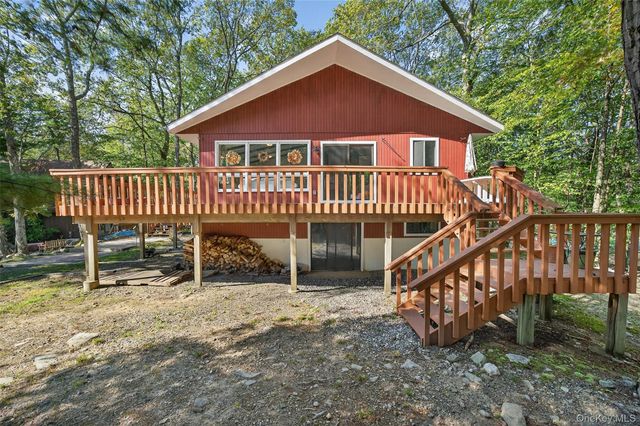 75 Pebble Path, Rock Hill, NY 12775