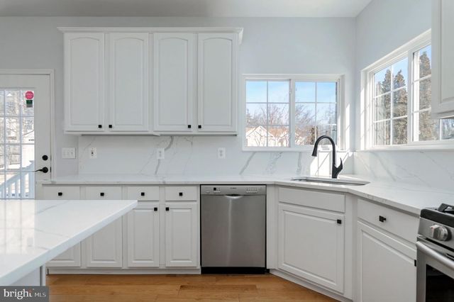 34 CHADWICK DR, Stafford, VA 22556