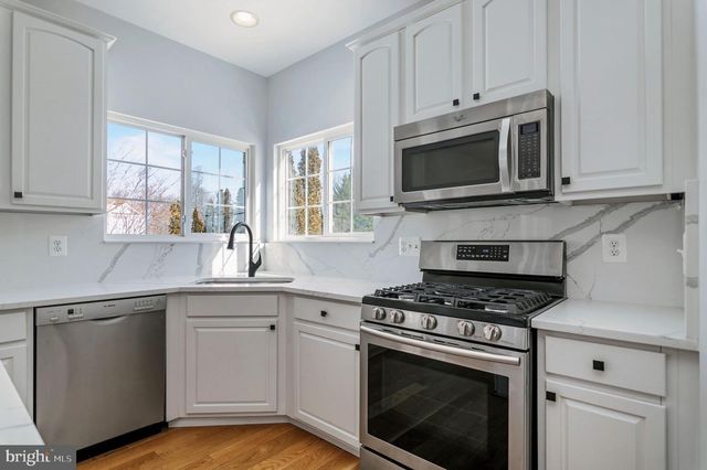 34 CHADWICK DR, Stafford, VA 22556