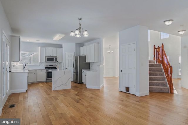 34 CHADWICK DR, Stafford, VA 22556