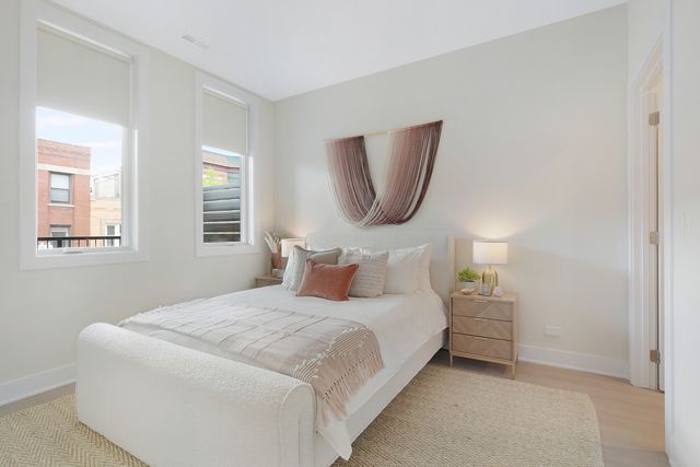 3924 N Lincoln Avenue 204, Chicago, IL 60613