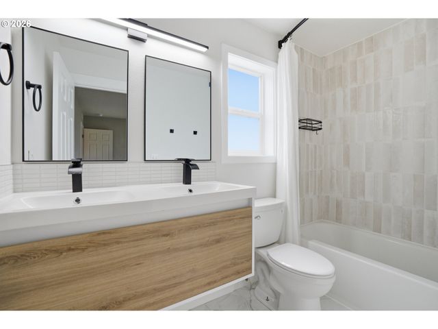 11605 Ne 104TH St, Vancouver, WA 98662