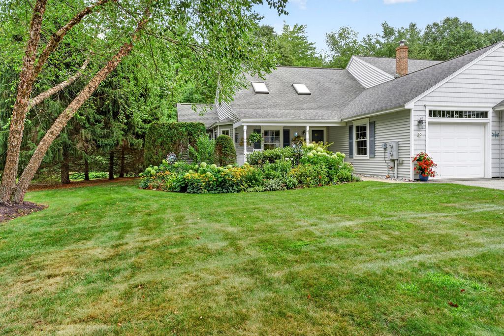 60 Stratford Place 60, Kennebunk, ME 04043 — photo 4