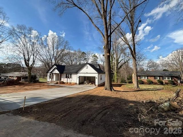 110 Johnson Road, Cherryville, NC 28021