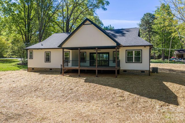 110 Johnson Lane, Cherryville, NC 28021