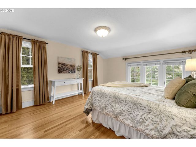 5929 Sw TAYLOR St, Portland, OR 97221